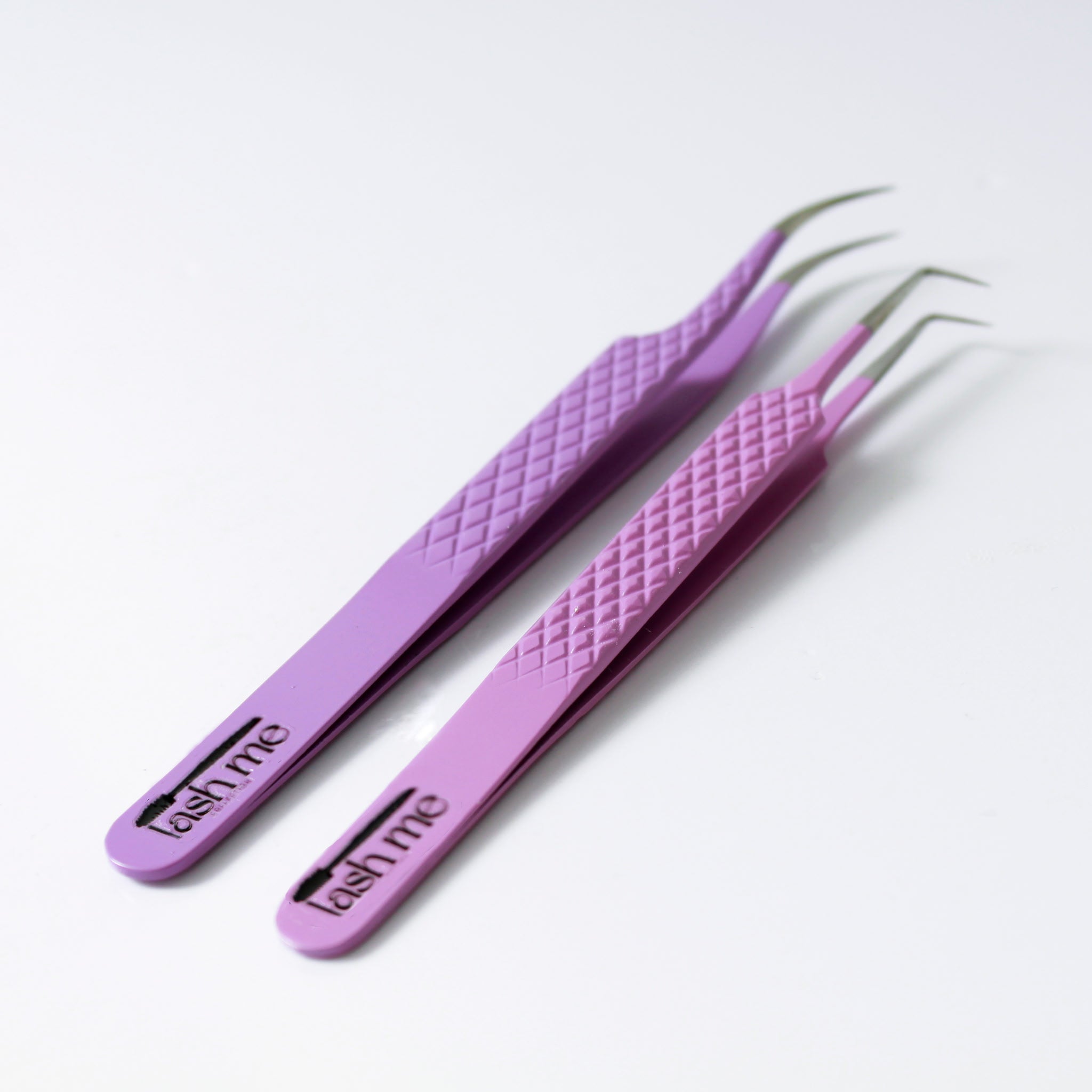 Lash Me Apart Isolation Tweezer