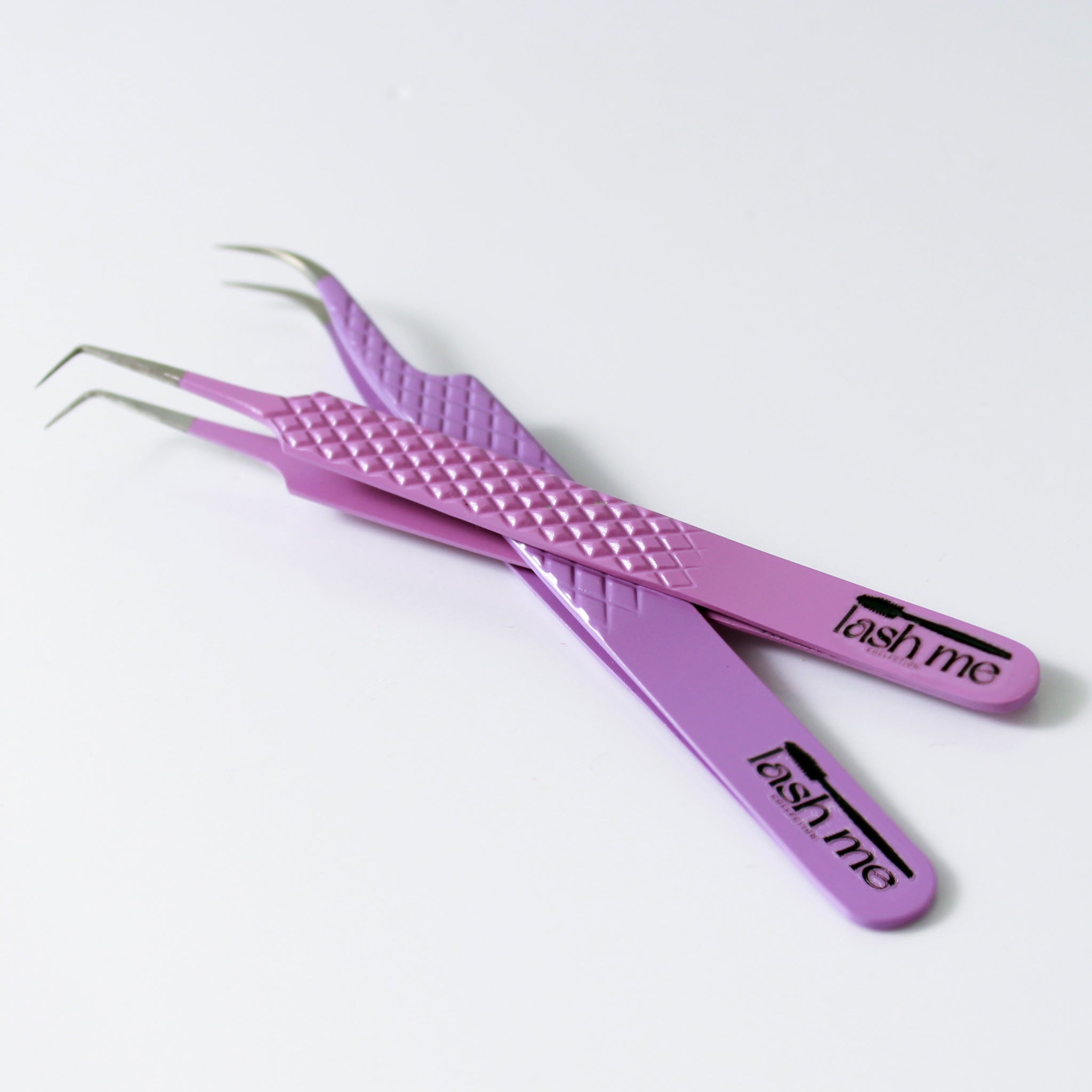 Lash Me Lifted Volume Tweezer